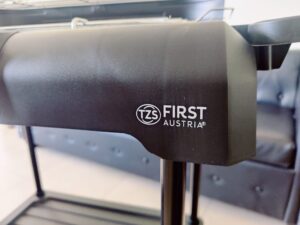 TZS First Austria FA-5350-3 Elektrogrill Hersteller Schriftzug