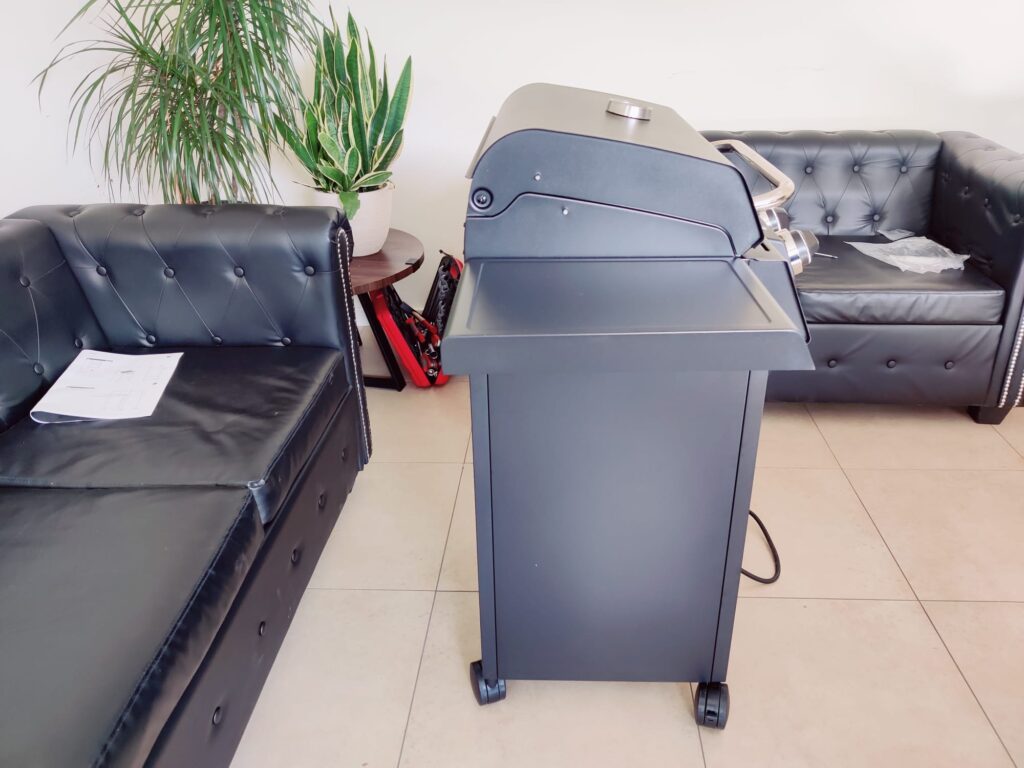 Enders eCRAVE 2 Elektrogrill von der Seite