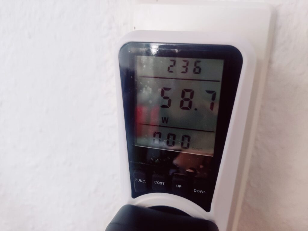 Tineco Pure ONE A90S Akku-Staubsauger Stromverbrauch beim Laden