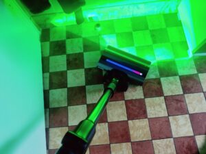 Tineco Pure ONE A90S Akku-Staubsauger Test auf Fliesen