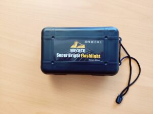BEYSTE A15 Taschenlampe Aufbewahrungsbox