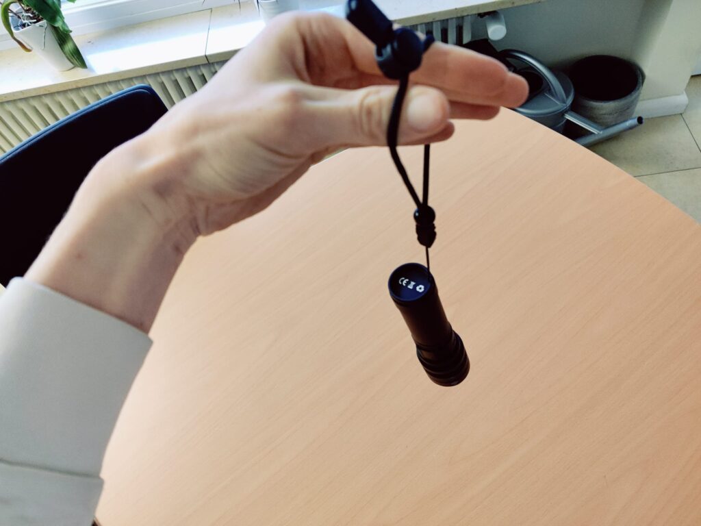 BEYSTE A15 Taschenlampe Trageschlaufe
