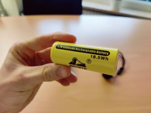 BEYSTE A15 Taschenlampe Akku