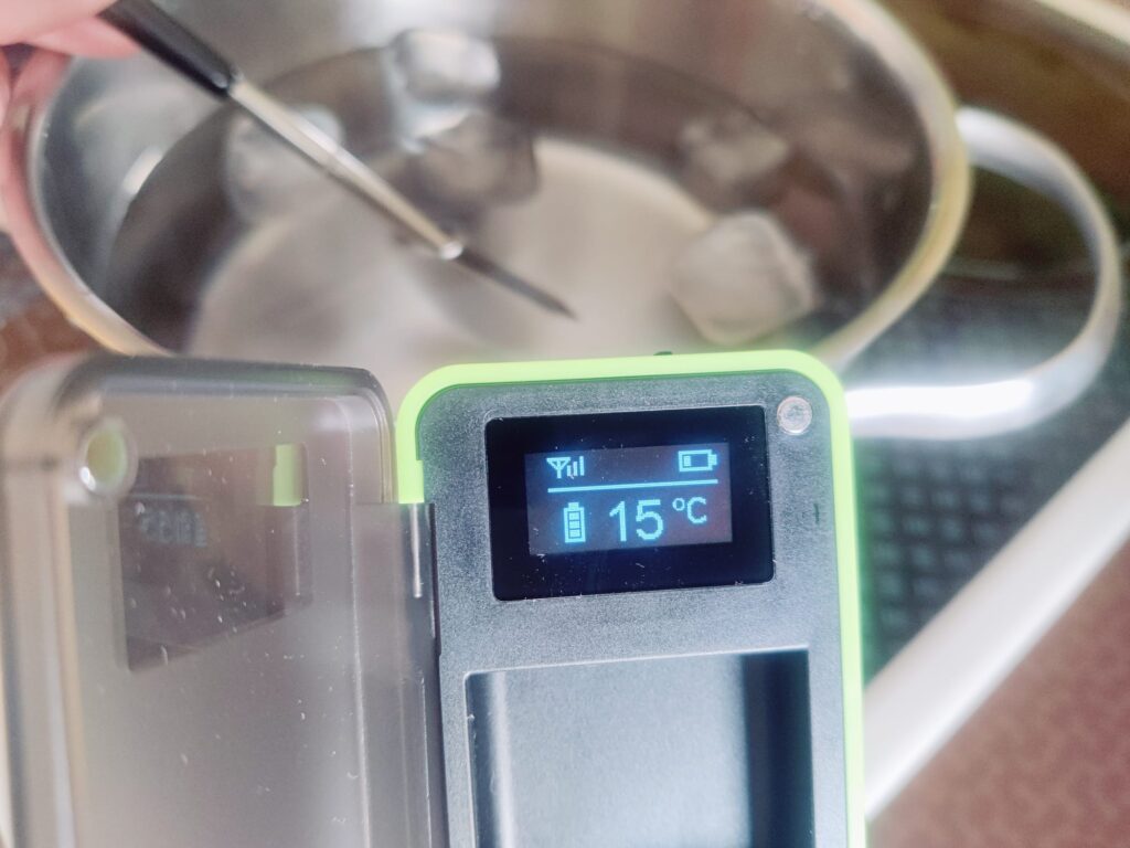 Outdoorchef Easy Check Single Grillthermometer Display im Kältetest