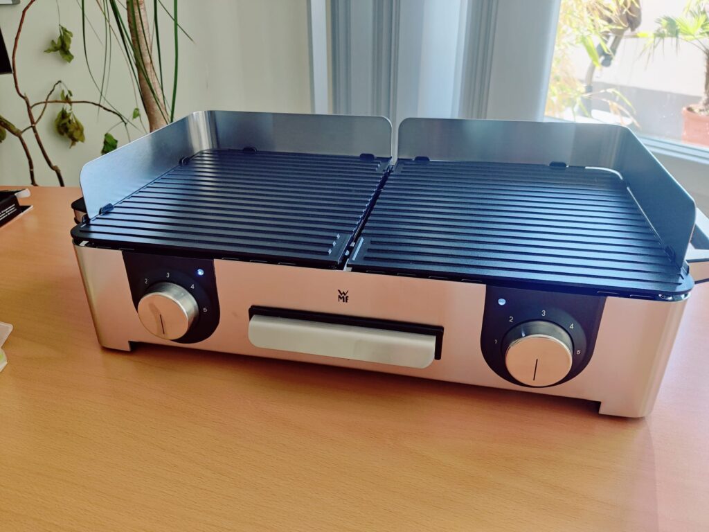 WMF Lono Master-Grill Elektrogrill im Betrieb