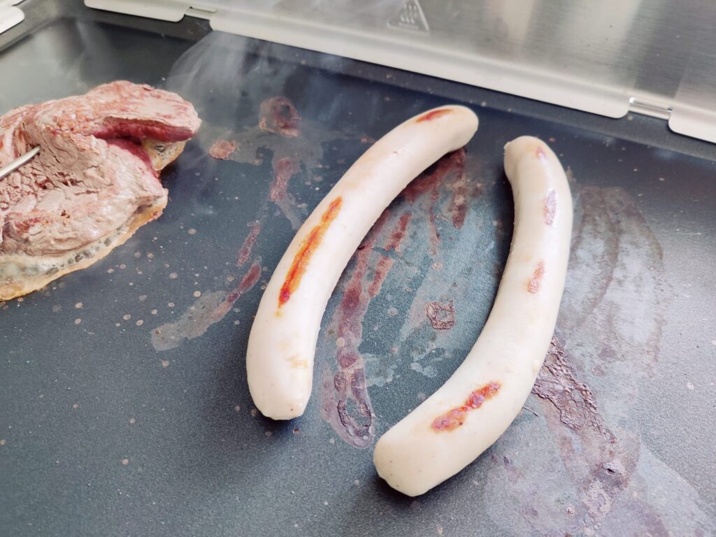 Tefal Maxi Plancha CB690D Elektrogrill während des Grillens