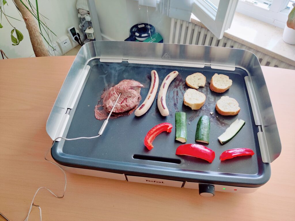 Tefal Maxi Plancha CB690D Elektrogrill Grillfläche im Test