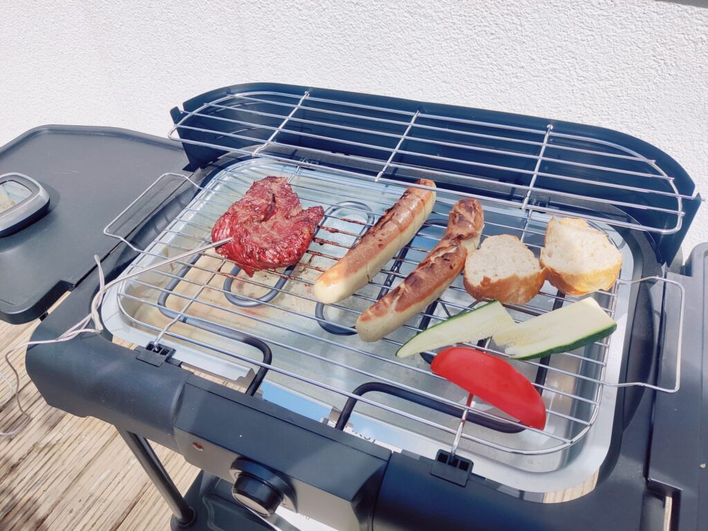 TZS First Austria FA-5350-3 Elektrogrill Grillfläche voll beladen