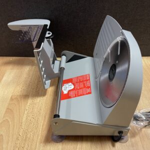 Bomann MA 451 CB Allesschneider aufgeklappt