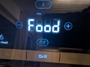 Braun TwinCook 5 Pro 3-in-1 Heißluftfritteuse Add Food 2