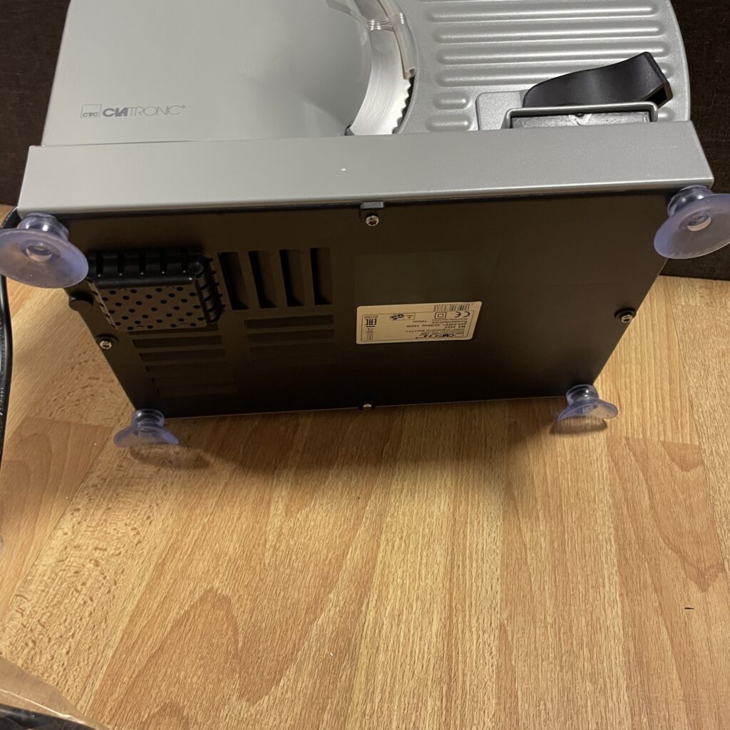 Clatronic MA 3585 Allesschneider Füße