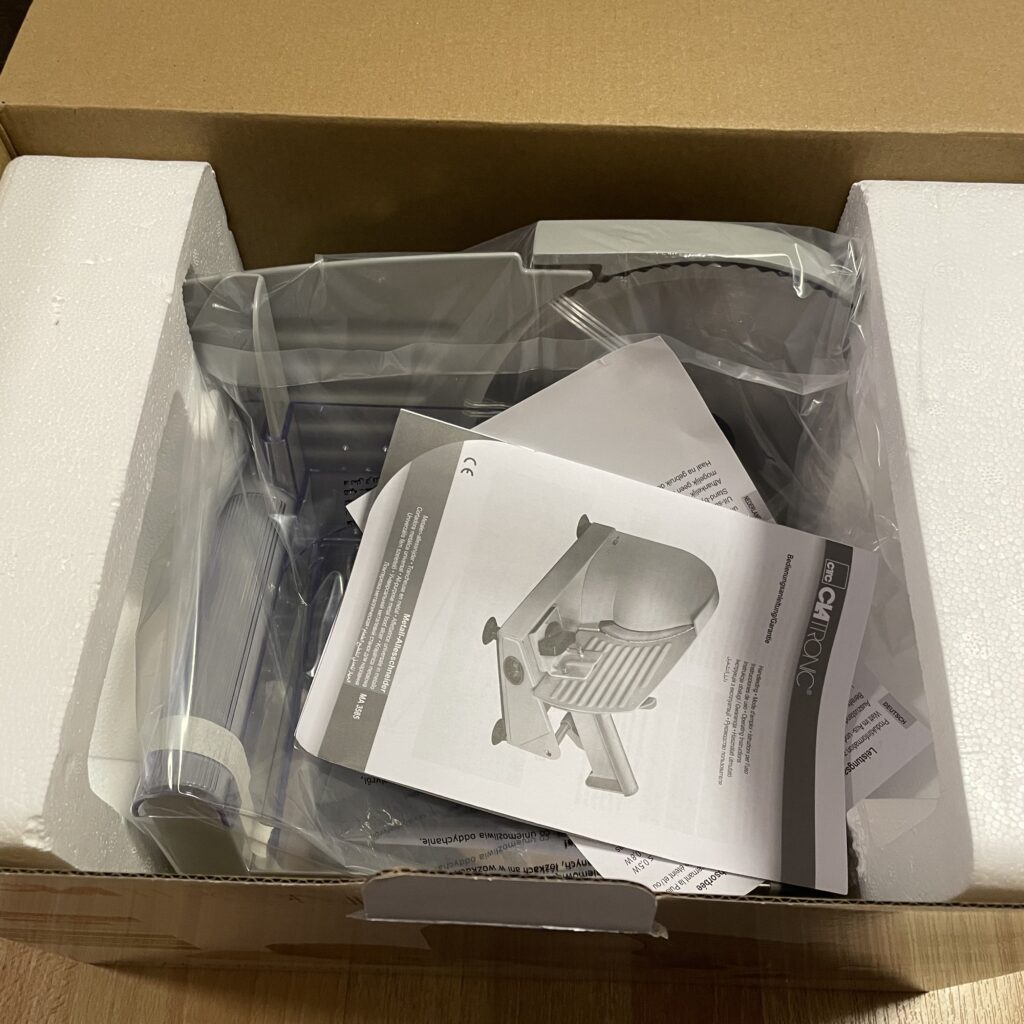 Clatronic MA 3585 Allesschneider verpackt