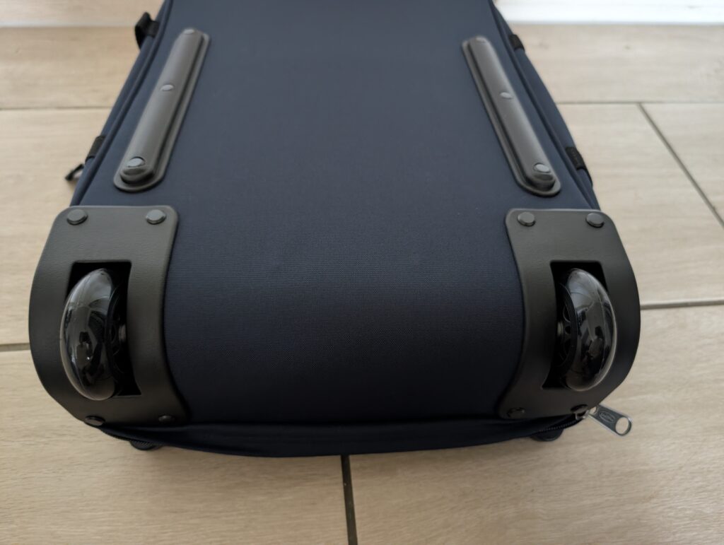 EASTPAK TRANVERZ S Koffer Rollen