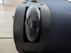 EASTPAK TRANVERZ S Koffer Rollen Detail