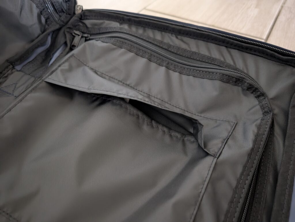 EASTPAK TRANVERZ S Koffer kleine Tasche im Trenner