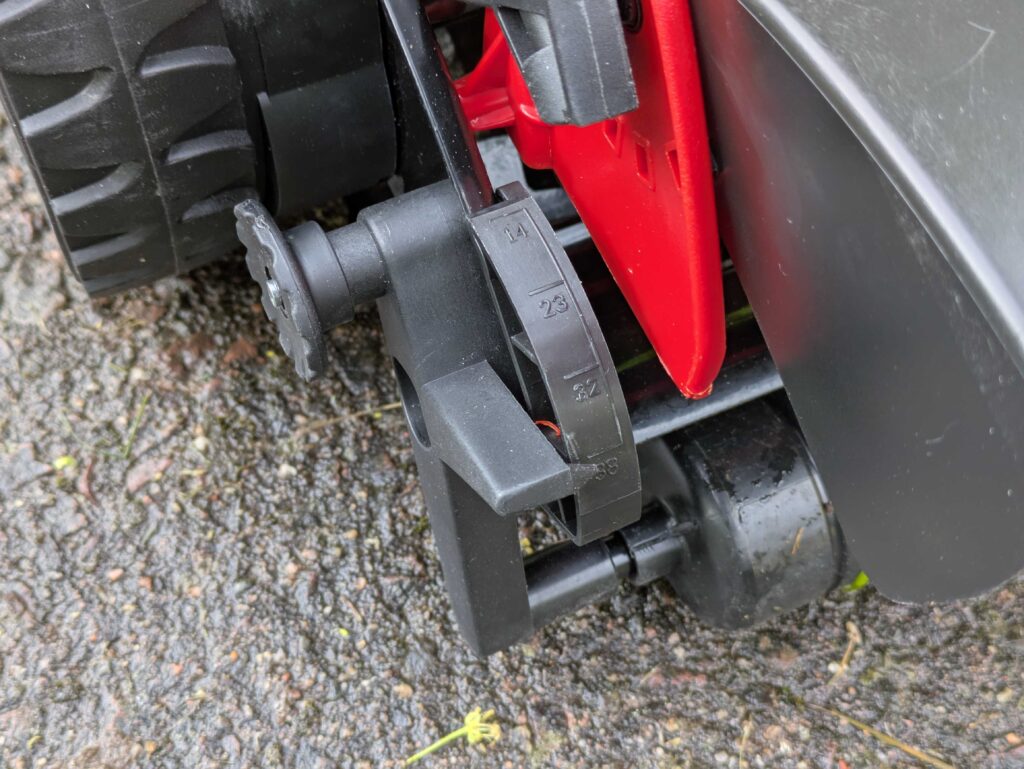 Einhell GE-HM 1838 Spindelmäher Schnitthöhenverstellung