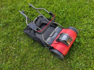 Einhell GE-HM 1838 Spindelmäher zusammengeklappt