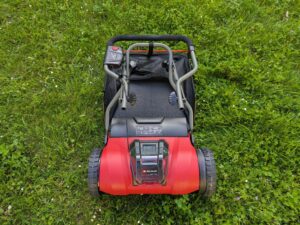 Einhell GE-HM 1838 Spindelmäher zweifach zusammengeklappt (2)