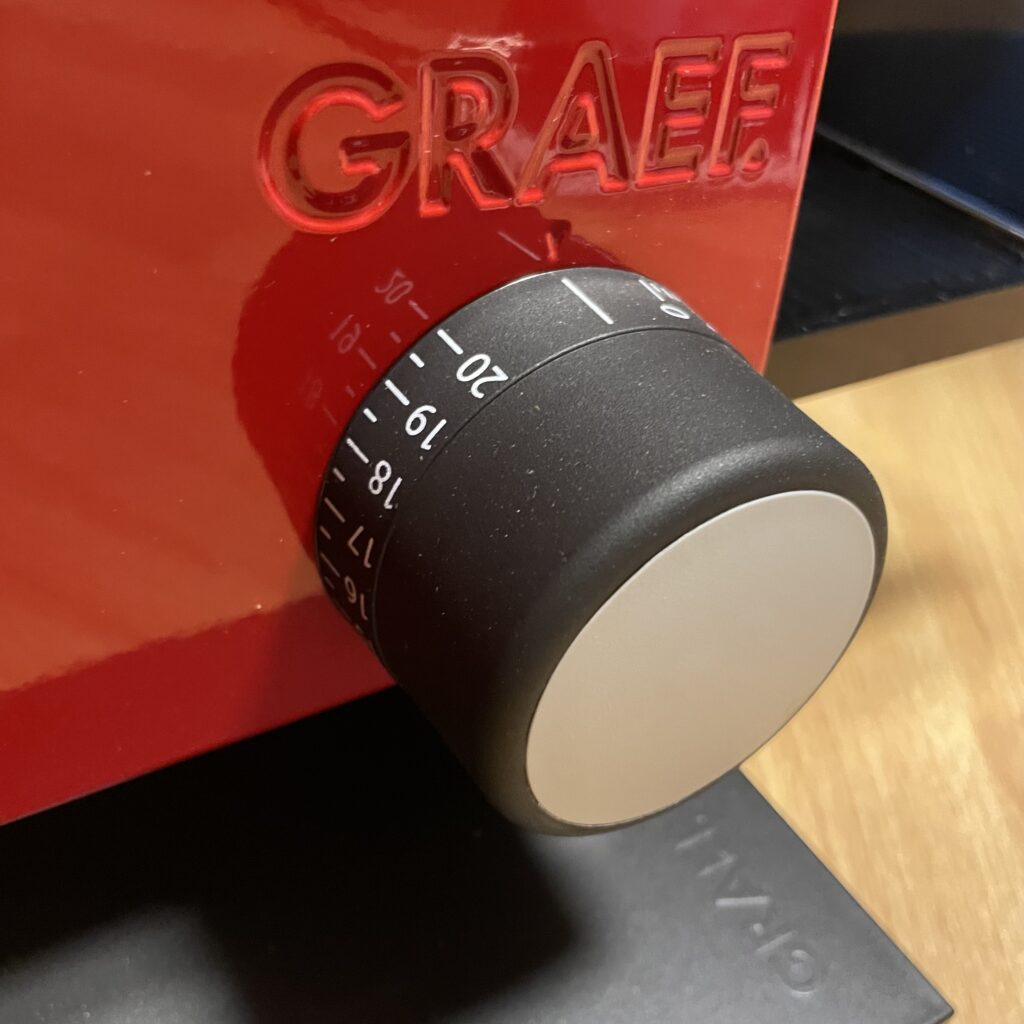 Graef S11002 Allesschneider Bedienknopf