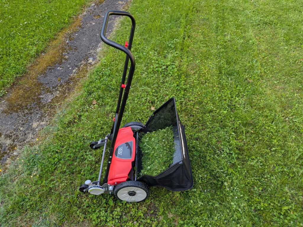 HECHT 514 Spindelmäher mit Gras (2)