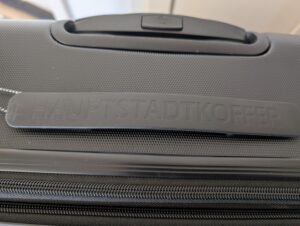 Hauptstadtkoffer Spree Koffer Griff mit Logo