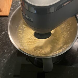 Kenwood Multi Tasker Küchenmaschine Teig rühren