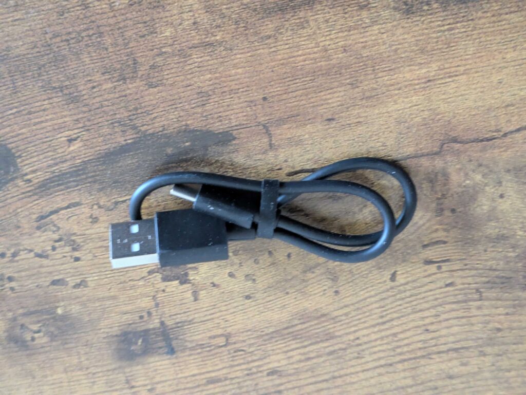 Ladekabel der Edifier NeoBuds Planar In-Ear-Kopfhörer