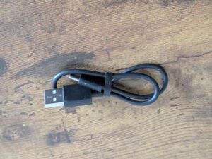 Ladekabel der Edifier NeoBuds Planar In-Ear-Kopfhörer