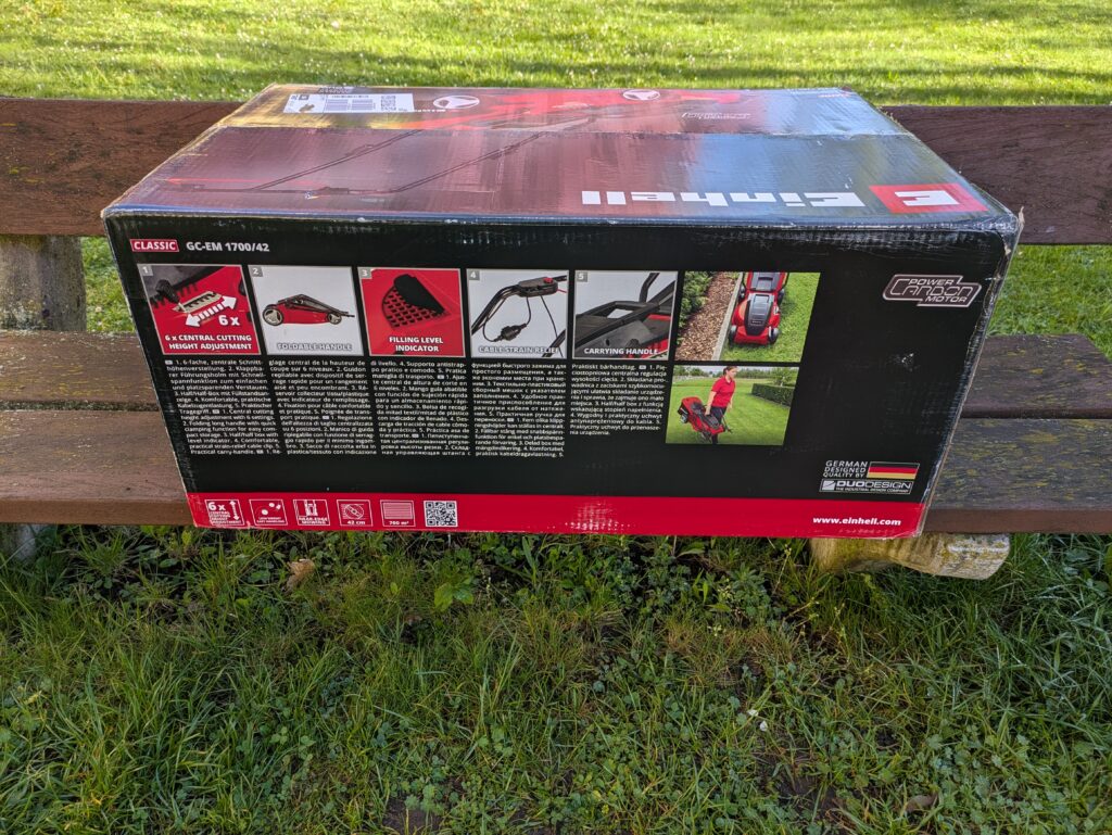 Verpackung des Einhell GC-EM 1742 Elektro-Rasenmähers von hinten