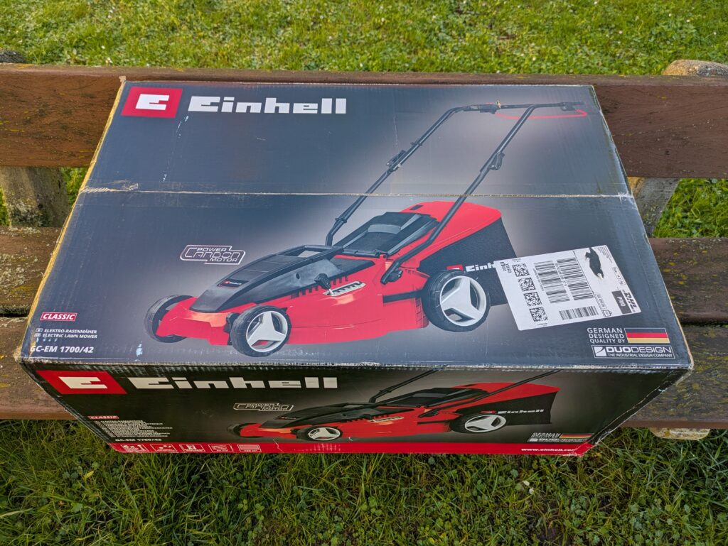 Verpackung des Einhell GC-EM 1742 Elektro-Rasenmähers von oben