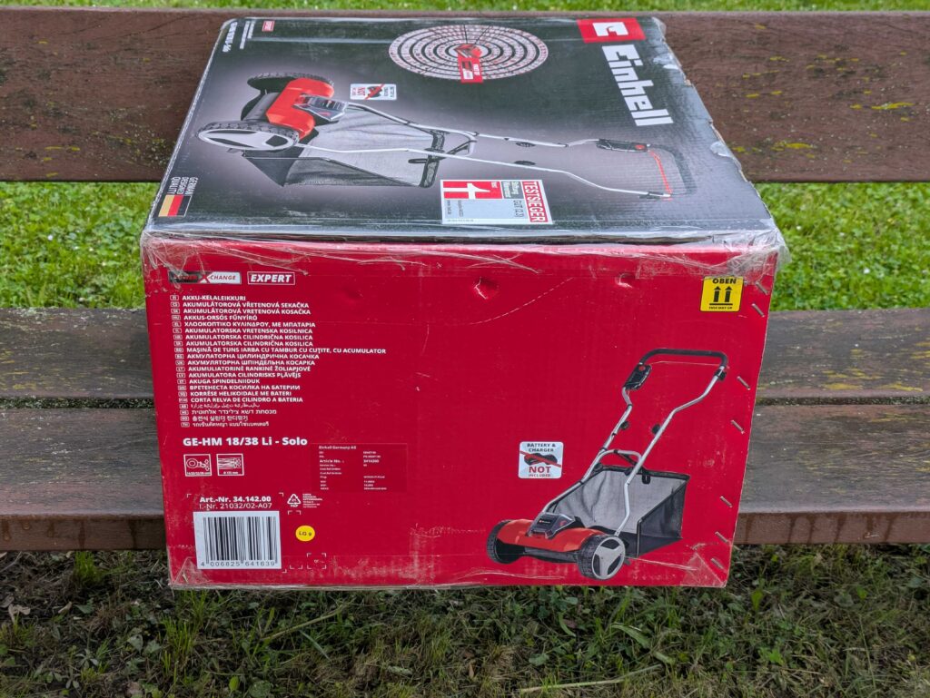 Verpackung des Einhell GE-HM 1838 Spindelmähers von der Seite