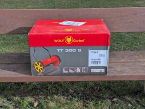 Verpackung des WOLF Garten TT300S Spindelmähers