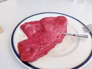 Meater Pro Grillthermometer Einstichstelle im Test