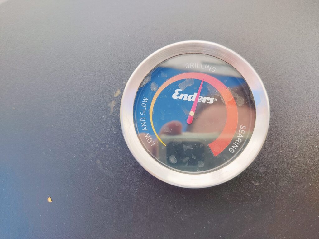 Enders eCRAVE 2 Elektrogrill Deckelthermometer beim Aufheizen