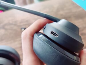 JLab Go Work 2nd Gen Headset USB-C-Anschluss