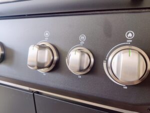 BURNHARD Big FRED Deluxe Series 4 Gasgrill Bedienfläche