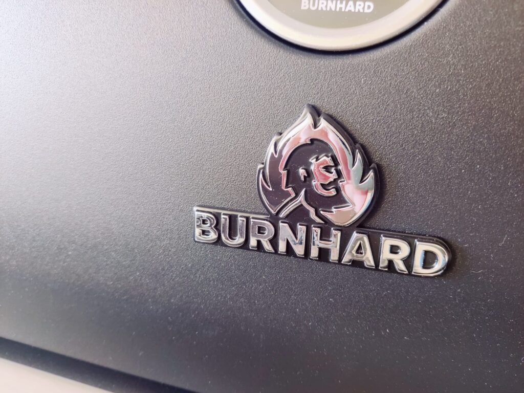 BURNHARD Big FRED Deluxe Series 4 Gasgrill Hersteller-Badge