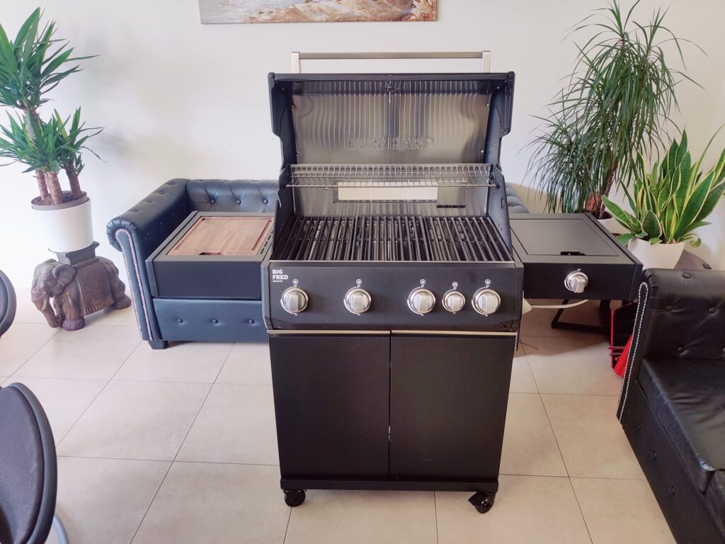 BURNHARD Big FRED Deluxe Series 4 Gasgrill mit offenem Deckel