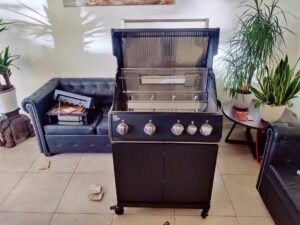 BURNHARD Big FRED Deluxe Series 4 Gasgrill Zwischenstand Montage