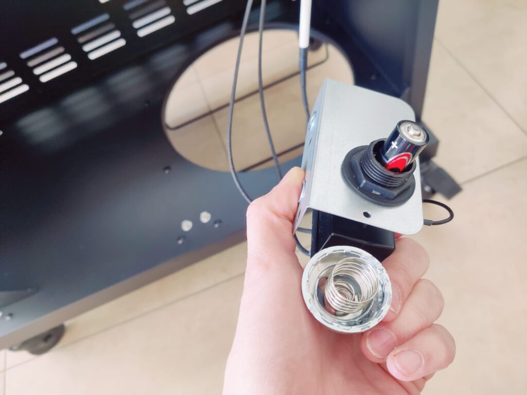 BURNHARD Big FRED Deluxe Series 4 Gasgrill AA-Batterie für Zünder