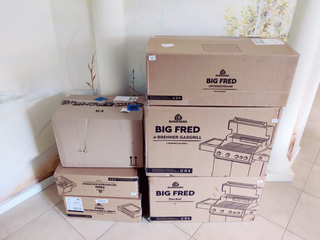 BURNHARD Big FRED Deluxe Series 4 Gasgrill Lieferung