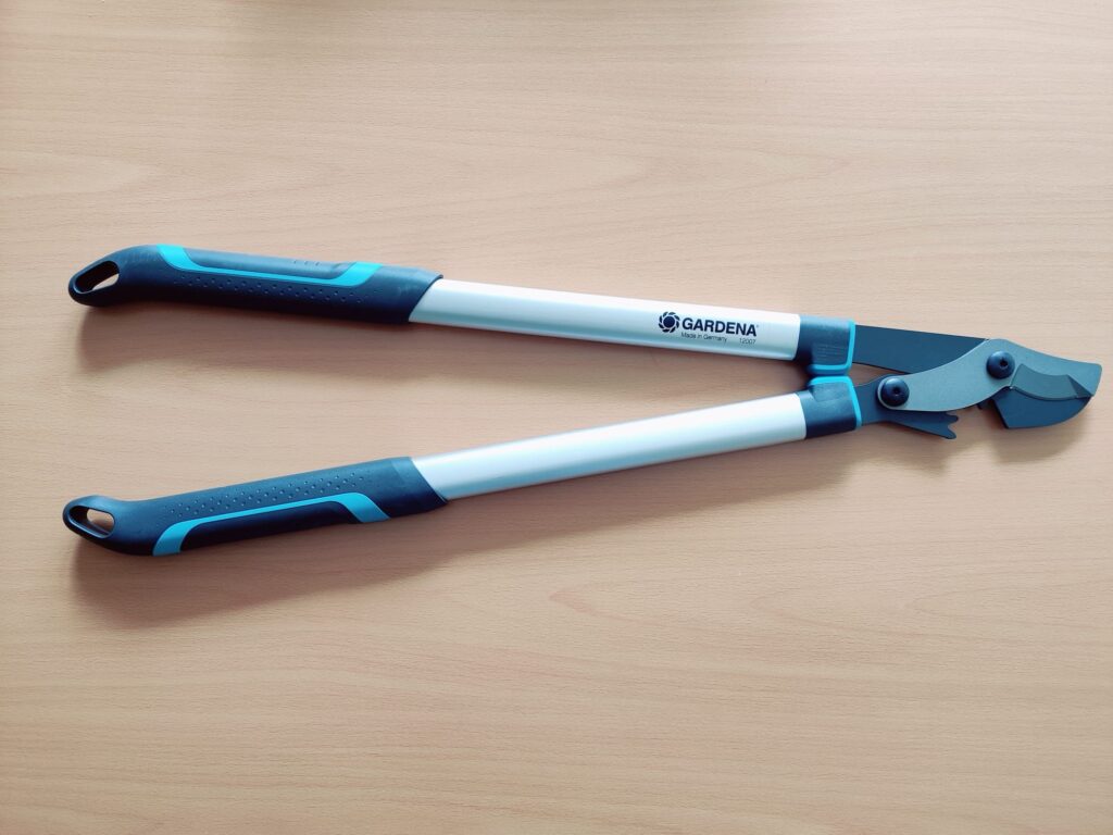 Gardena EnergyCut 750 B Astschere Überblick