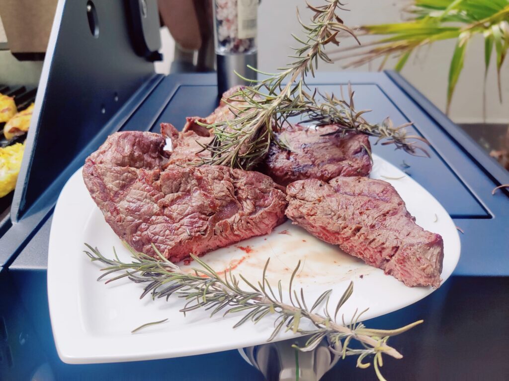 BURNHARD Big FRED Deluxe Series 4 Gasgrill Grillergebnis Steak