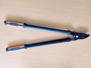 BLACK+DECKER 8711252234533 Astschere Rückseite