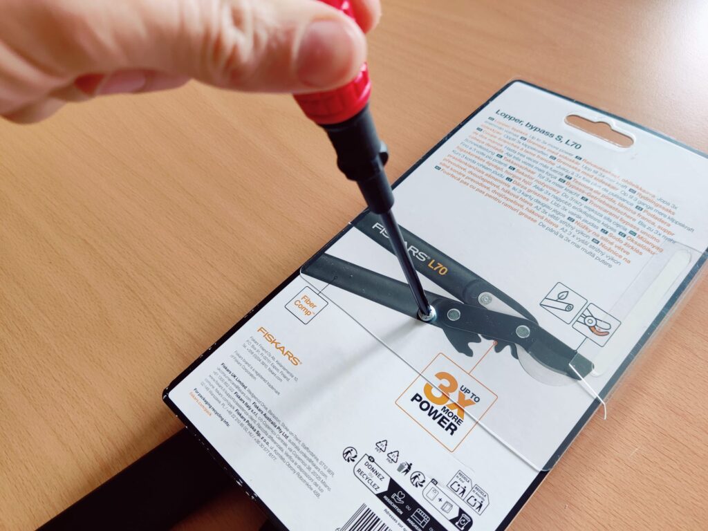 Fiskars PowerGear II L70 Astschere Demontage Produktinfos