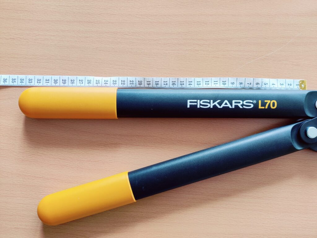 Fiskars PowerGear II L70 Astschere Grifflänge