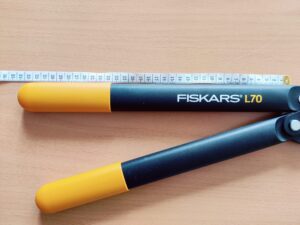 Fiskars PowerGear II L70 Astschere Grifflänge