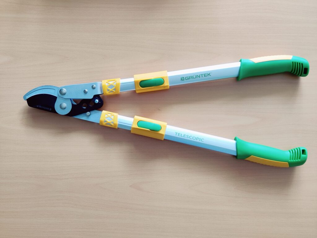 GRÜNTEK XT Astschere von oben