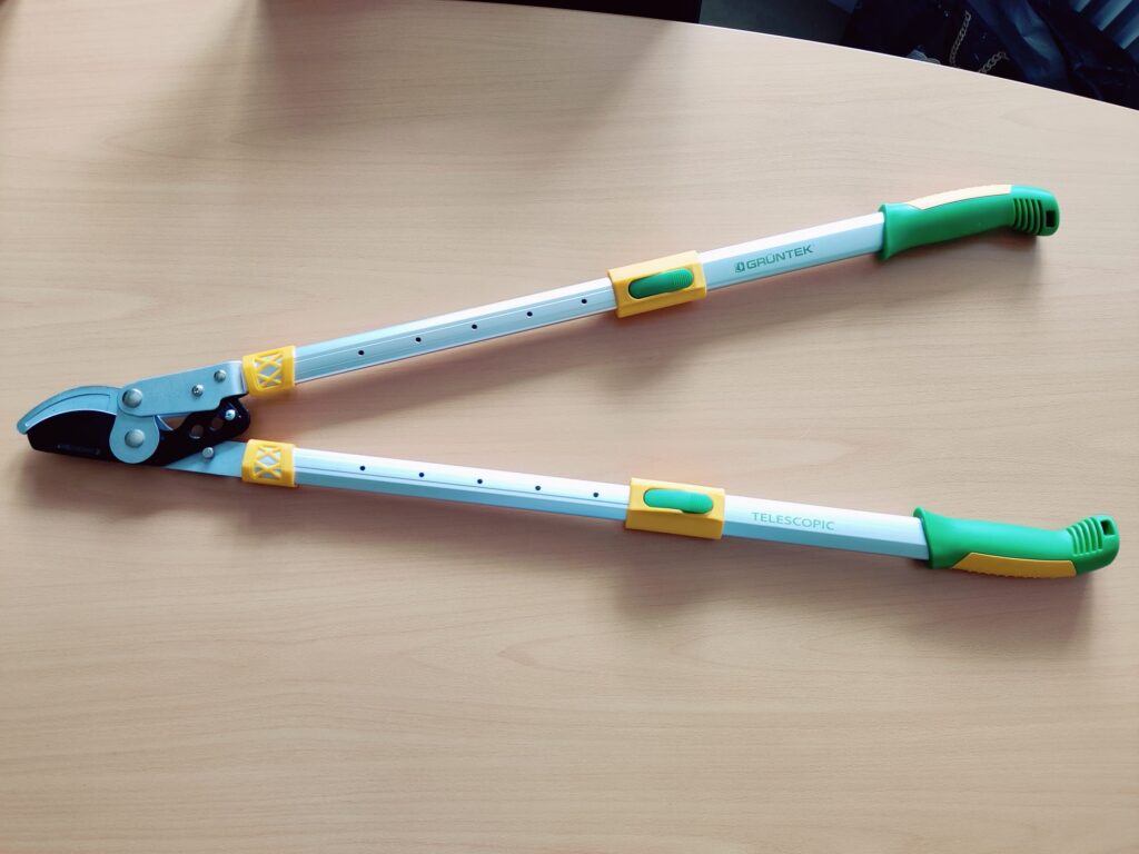 GRÜNTEK XT Astschere Teleskopgriffe