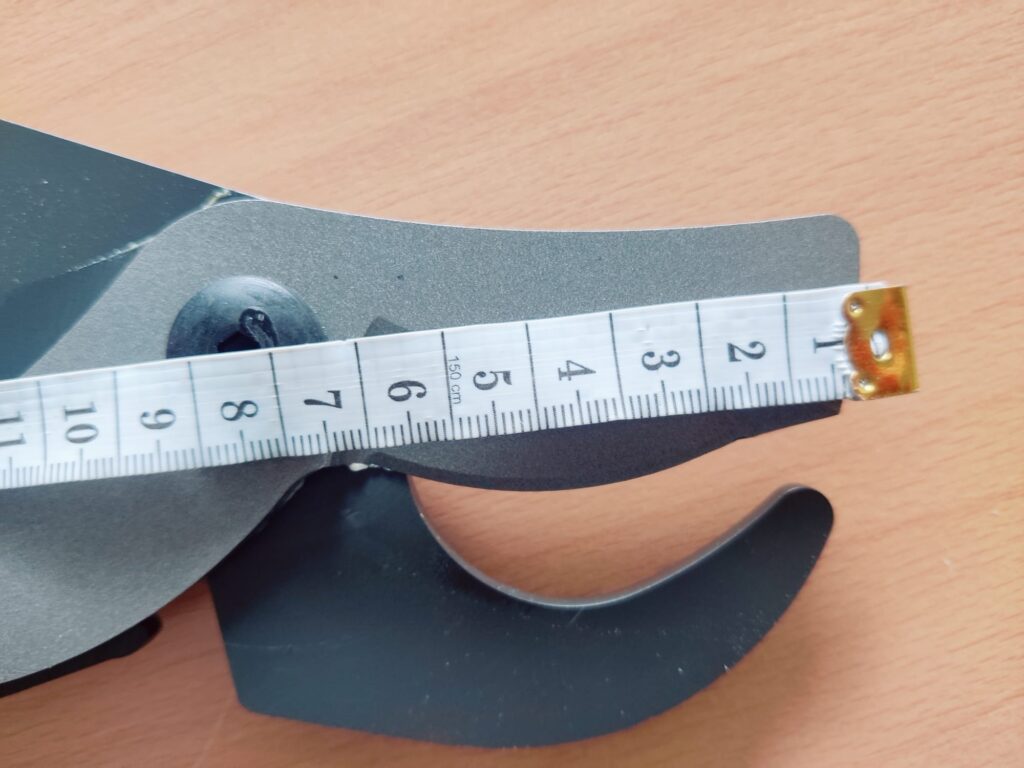 Gardena EnergyCut 750 B Astschere Länge der Klinge